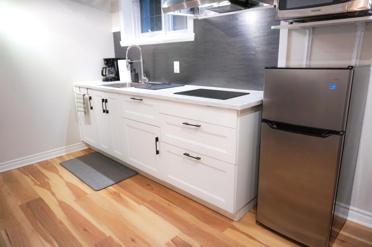 Cozy In Ahuntsic With Free Parking And Near Metro Station *